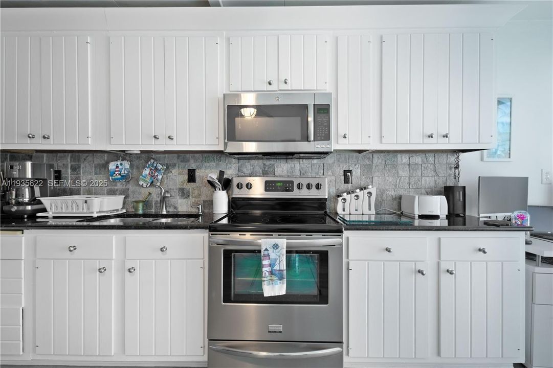 En Venta: $275,000 (3 camas, 2 baños, 0 Pies cuadrados)