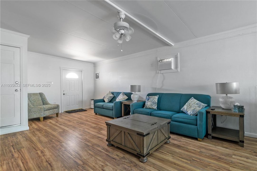 En Venta: $275,000 (3 camas, 2 baños, 0 Pies cuadrados)