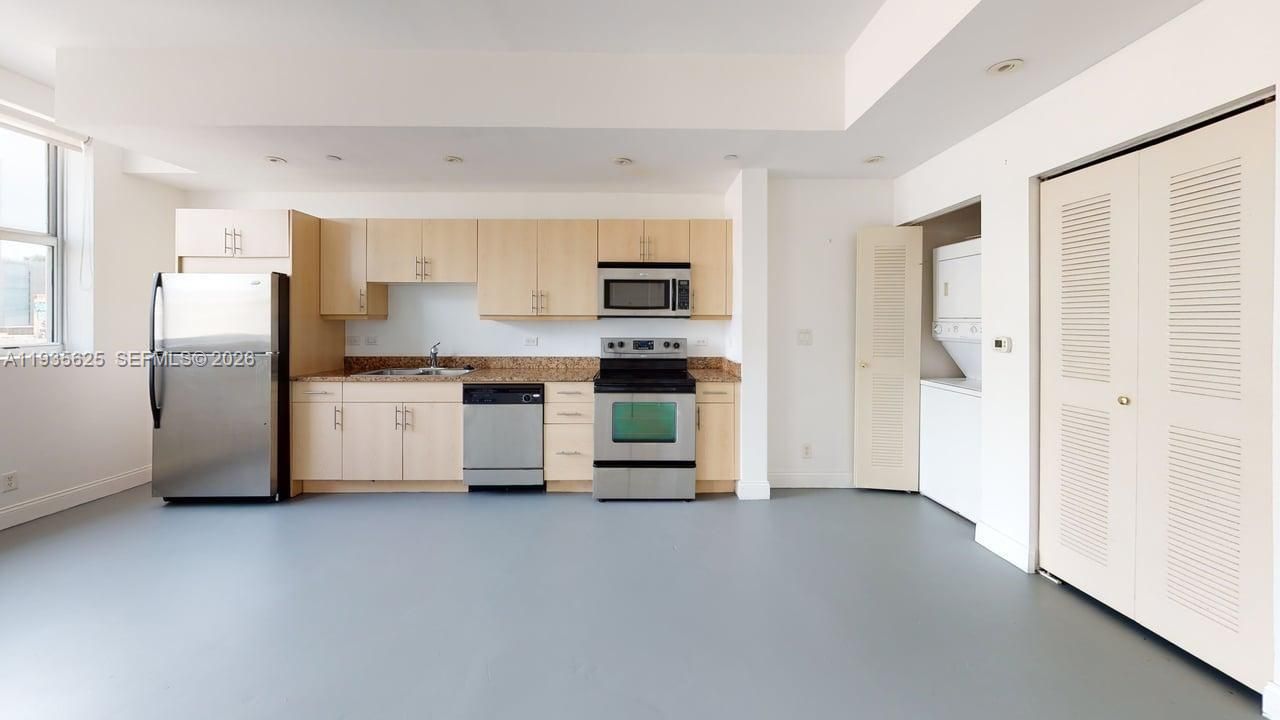 En Venta: $315,000 (1 camas, 1 baños, 774 Pies cuadrados)