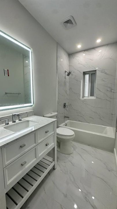 出租: $3,950 (2 贝兹, 1 浴室, 1405 平方英尺)