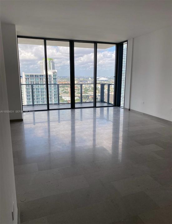 For Rent: $7,190 (3 beds, 3 baths, 1677 Square Feet)