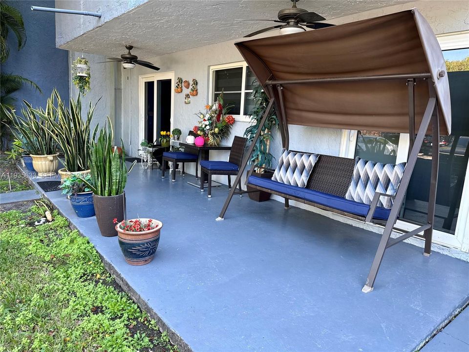 待售: $325,000 (2 贝兹, 2 浴室, 1502 平方英尺)