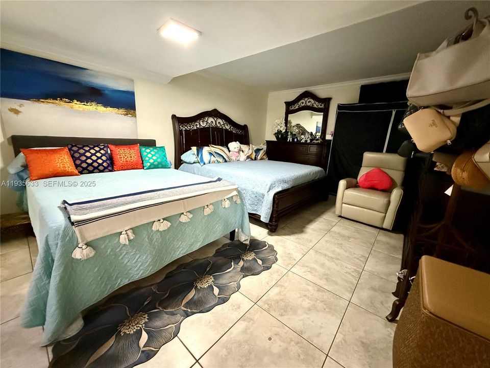 待售: $325,000 (2 贝兹, 2 浴室, 1502 平方英尺)