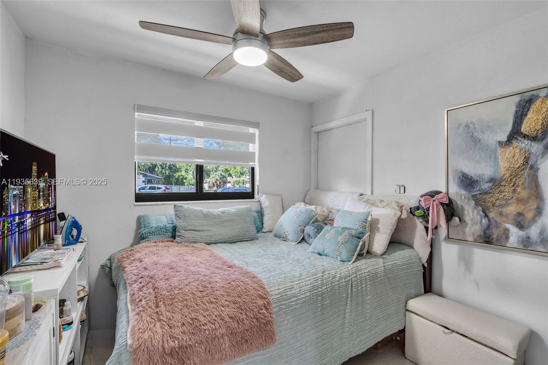 En Venta: $580,000 (4 camas, 2 baños, 2025 Pies cuadrados)