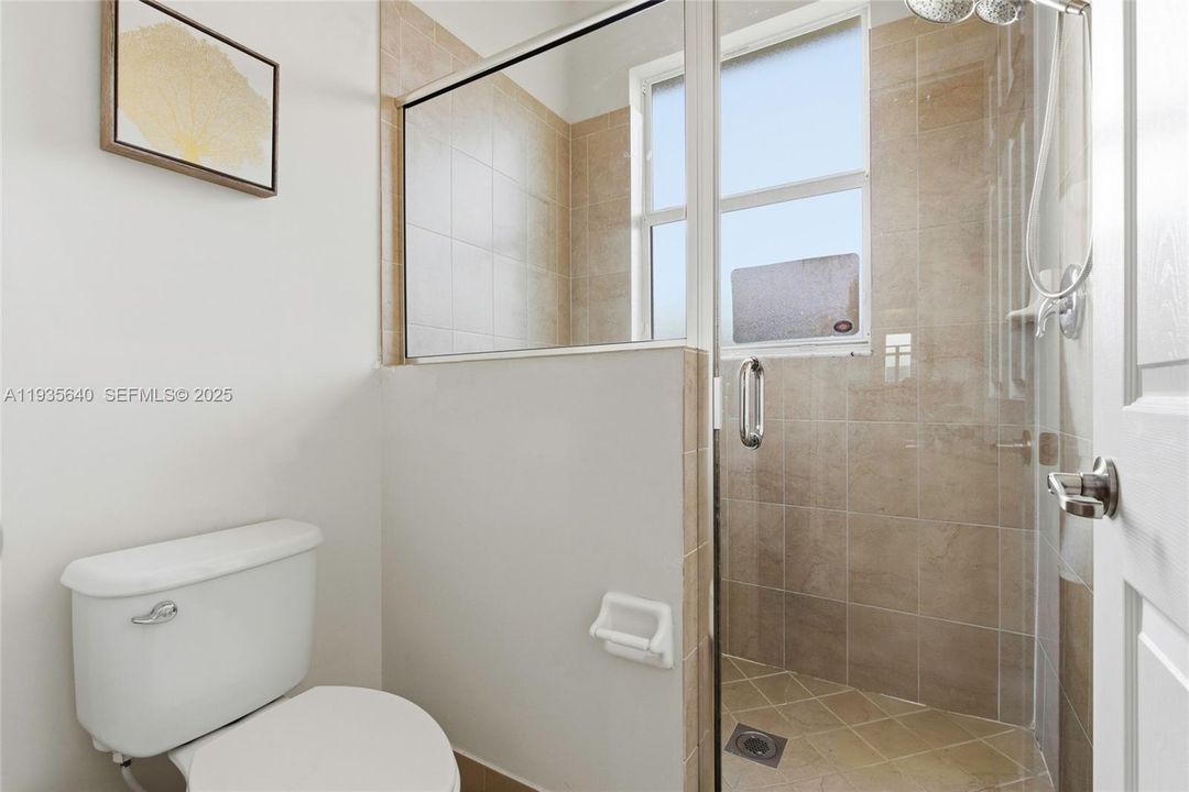 For Rent: $3,300 (3 beds, 2 baths, 1742 Square Feet)