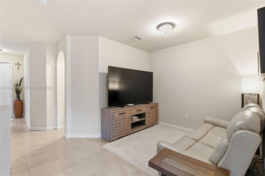 For Rent: $3,300 (3 beds, 2 baths, 1742 Square Feet)