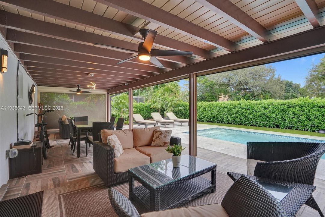 For Sale: $1,825,000 (5 beds, 3 baths, 2462 Square Feet)