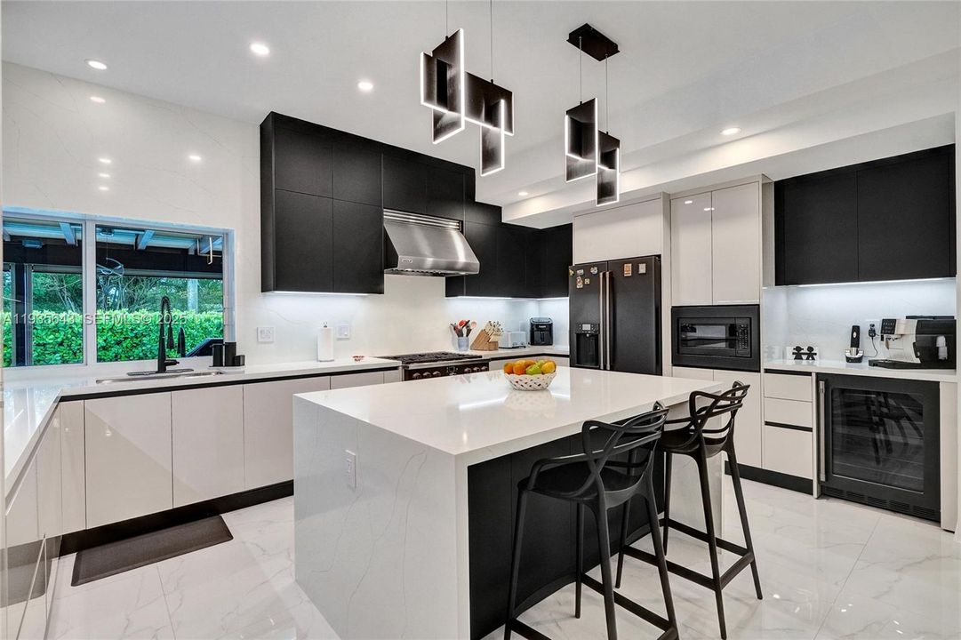 For Sale: $1,825,000 (5 beds, 3 baths, 2462 Square Feet)