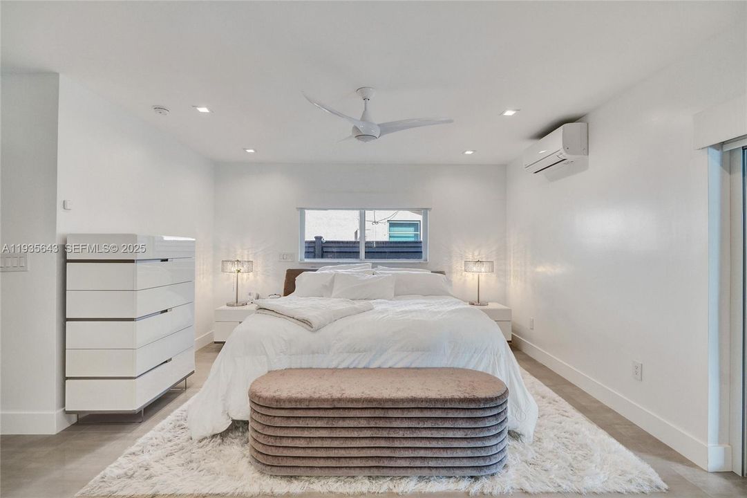 For Sale: $1,825,000 (5 beds, 3 baths, 2462 Square Feet)