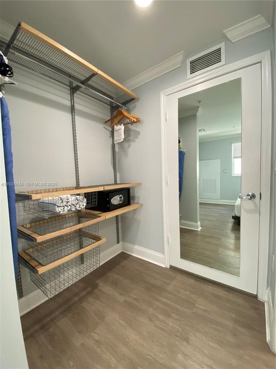 En Renta: $2,575 (2 camas, 2 baños, 0 Pies cuadrados)