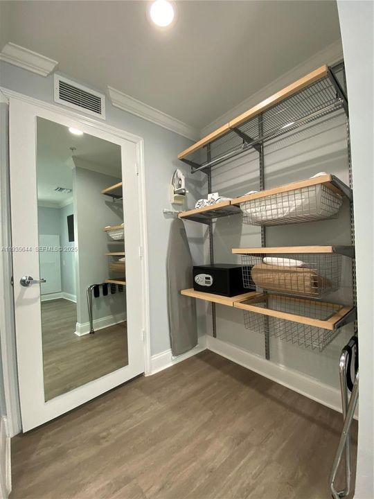 En Renta: $2,575 (2 camas, 2 baños, 0 Pies cuadrados)