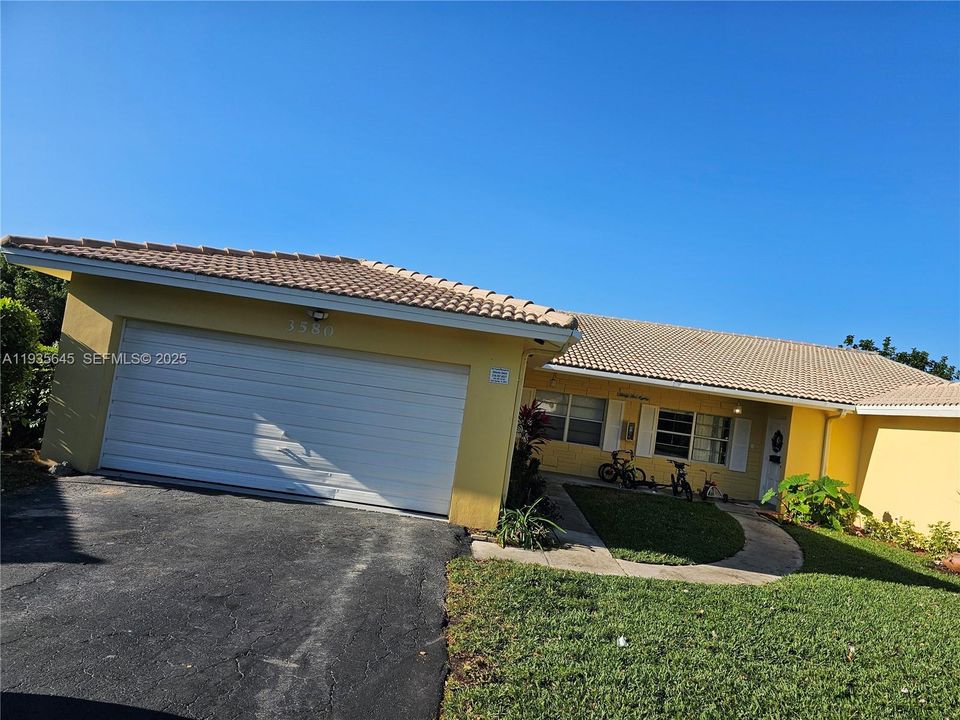 В аренду: $2,650 (2 спален, 2 ванн, 1525 Квадратных фут)