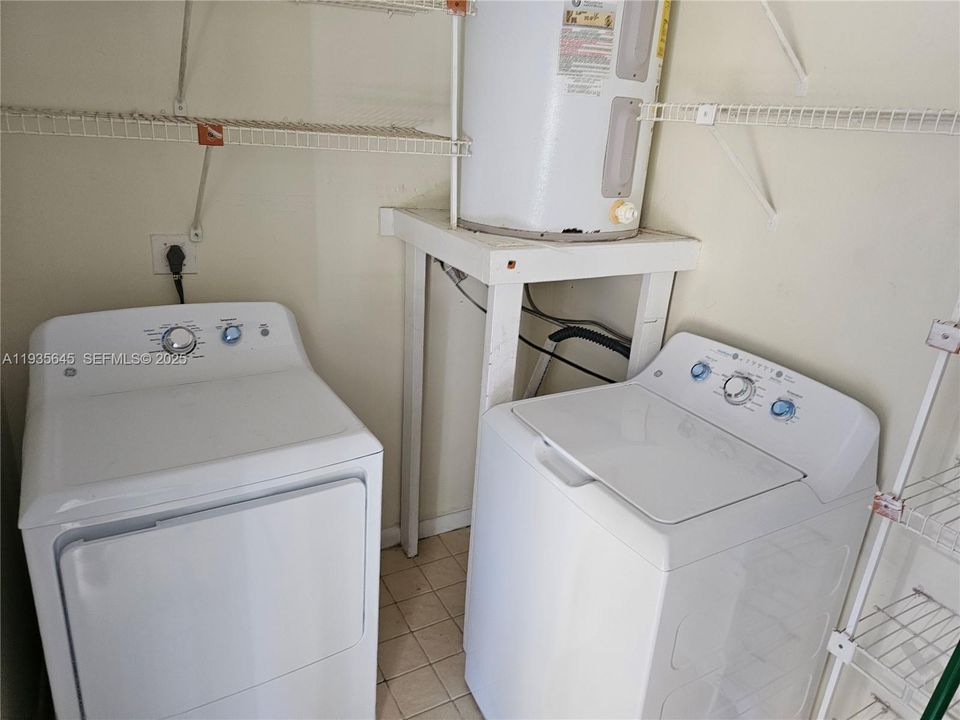 В аренду: $2,650 (2 спален, 2 ванн, 1525 Квадратных фут)