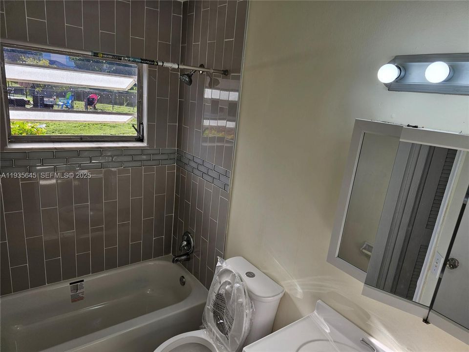 В аренду: $2,650 (2 спален, 2 ванн, 1525 Квадратных фут)