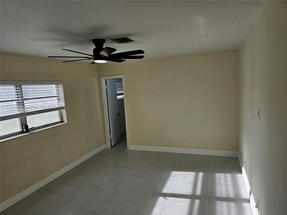 В аренду: $2,650 (2 спален, 2 ванн, 1525 Квадратных фут)