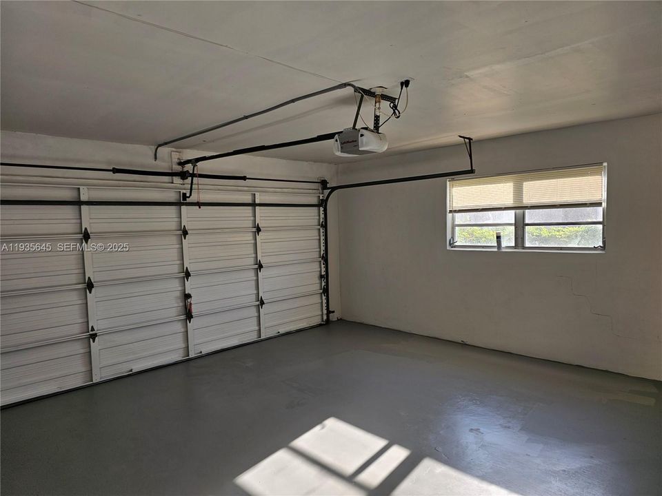 В аренду: $2,650 (2 спален, 2 ванн, 1525 Квадратных фут)