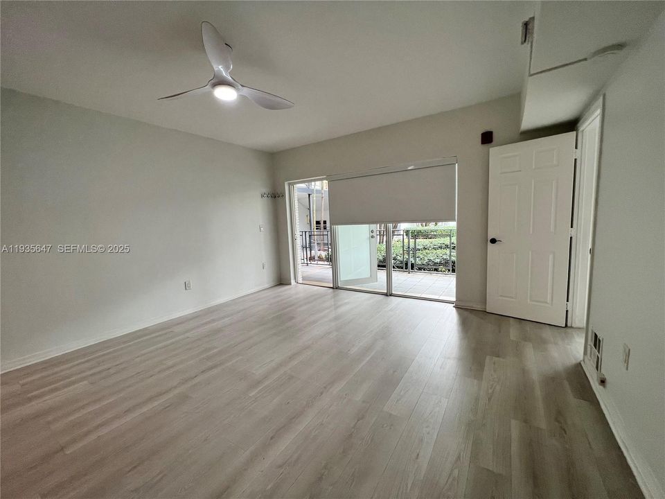 出租: $2,200 (1 贝兹, 1 浴室, 800 平方英尺)