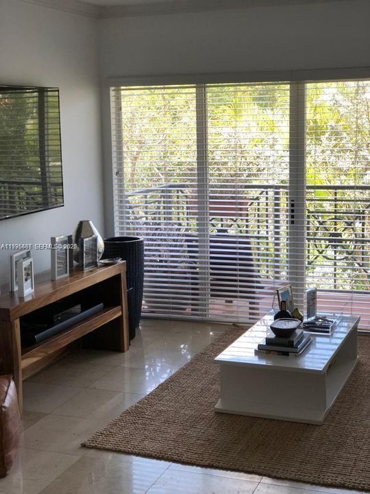 For Rent: $5,300 (3 beds, 2 baths, 1427 Square Feet)