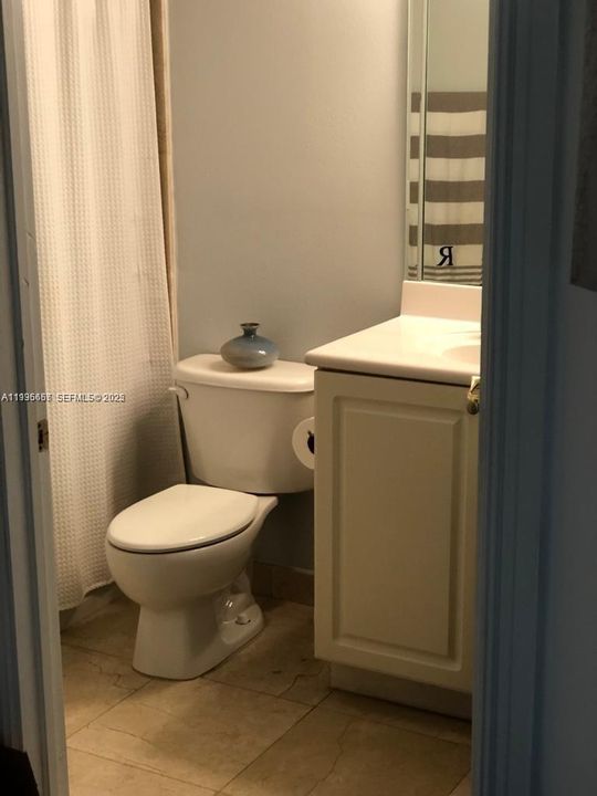 For Rent: $5,300 (3 beds, 2 baths, 1427 Square Feet)