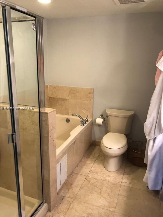 For Rent: $5,300 (3 beds, 2 baths, 1427 Square Feet)