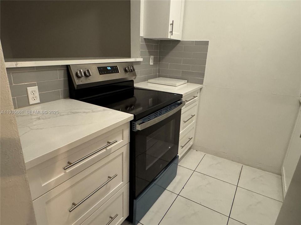 For Rent: $1,500 (1 beds, 1 baths, 600 Square Feet)