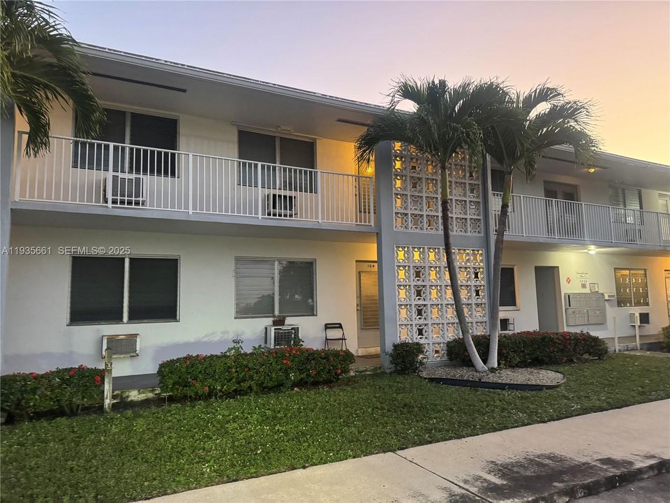 В аренду: $1,500 (1 спален, 1 ванн, 600 Квадратных фут)