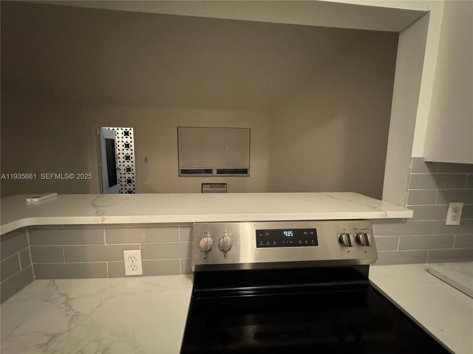 For Rent: $1,500 (1 beds, 1 baths, 600 Square Feet)