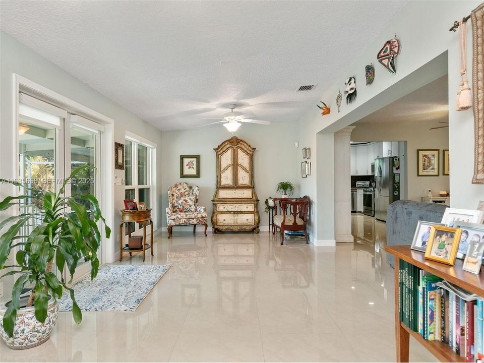 For Sale: $700,000 (3 beds, 2 baths, 2017 Square Feet)