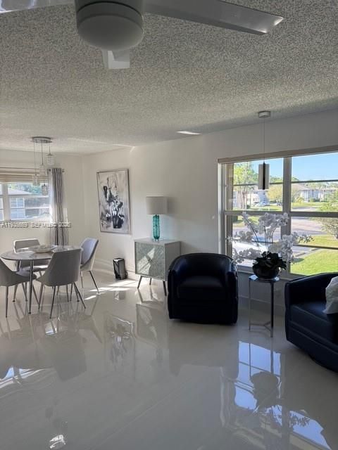 En Venta: $189,900 (2 camas, 0 baños, 1170 Pies cuadrados)