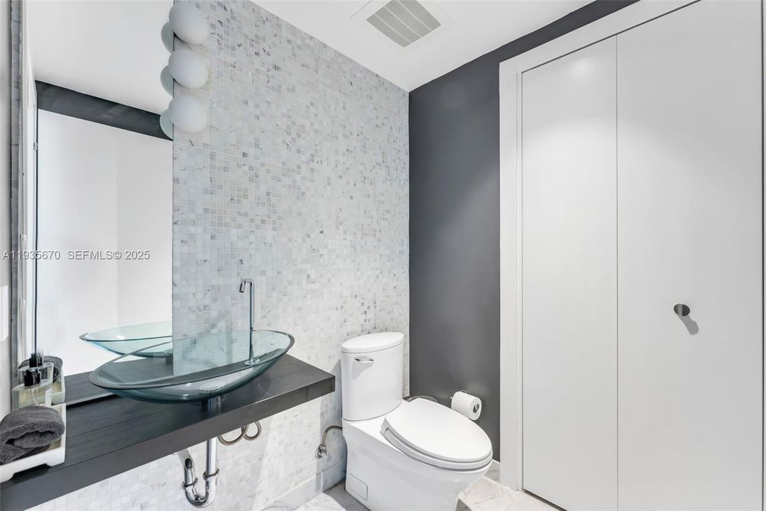 В аренду: $7,900 (2 спален, 2 ванн, 1500 Квадратных фут)