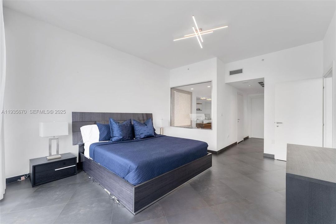 В аренду: $7,900 (2 спален, 2 ванн, 1500 Квадратных фут)