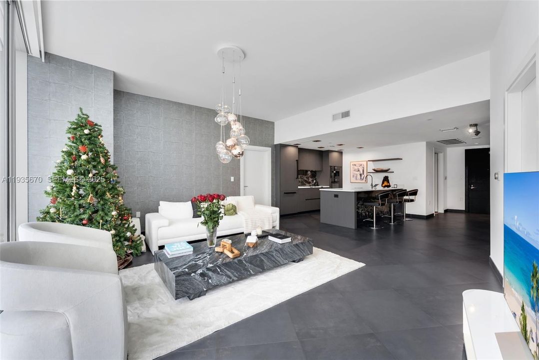 В аренду: $7,900 (2 спален, 2 ванн, 1500 Квадратных фут)