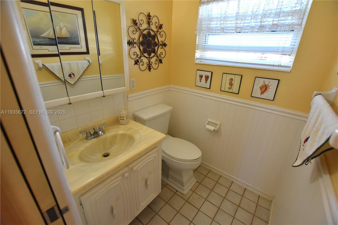 На продажу: $95,500 (1 спален, 1 ванн, 662 Квадратных фут)