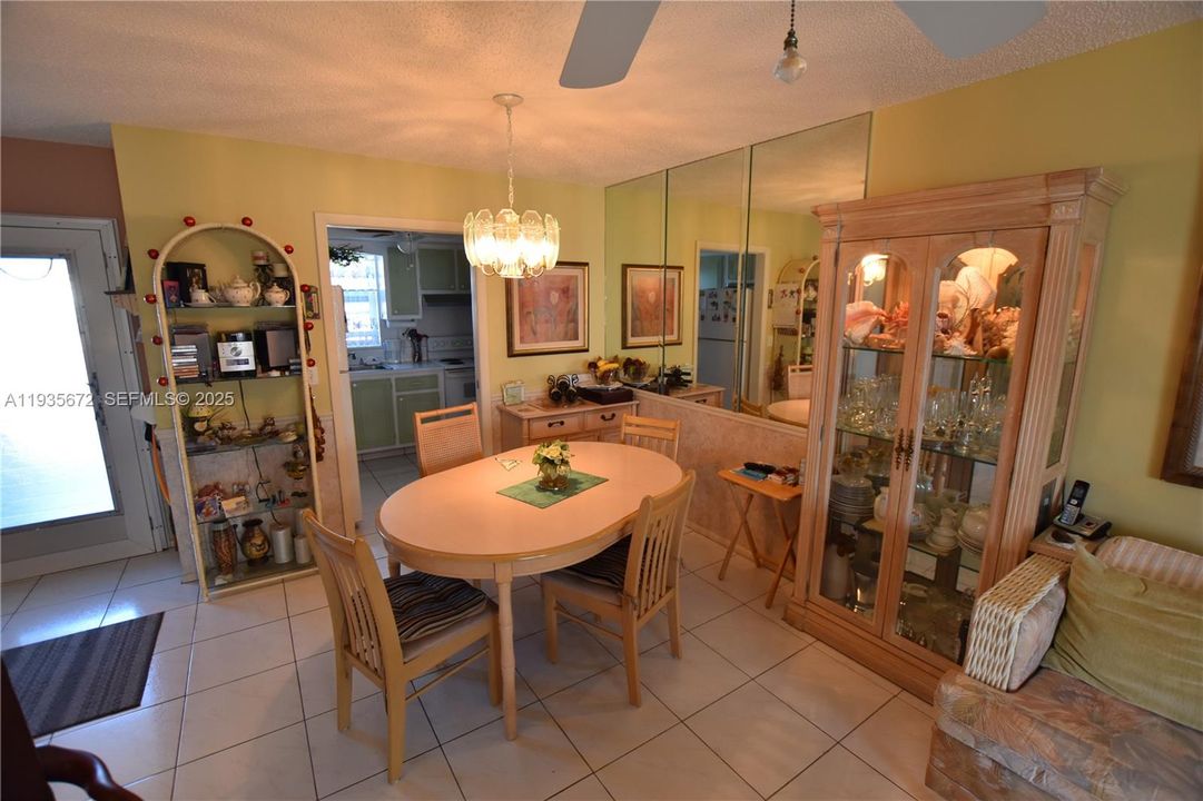 На продажу: $95,500 (1 спален, 1 ванн, 662 Квадратных фут)