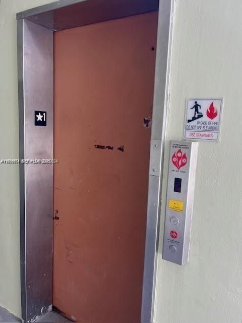 For Sale: $185,000 (2 beds, 1 baths, 714 Square Feet)