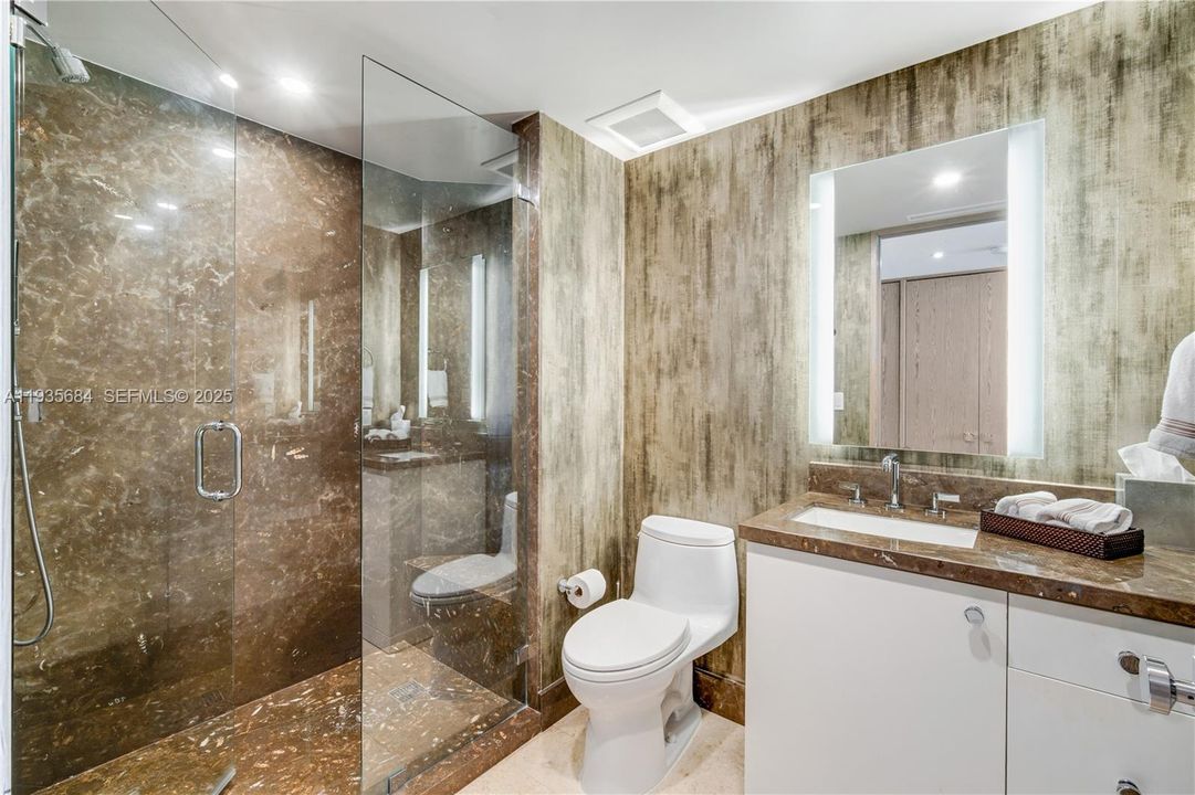 В аренду: $20,000 (3 спален, 4 ванн, 3680 Квадратных фут)