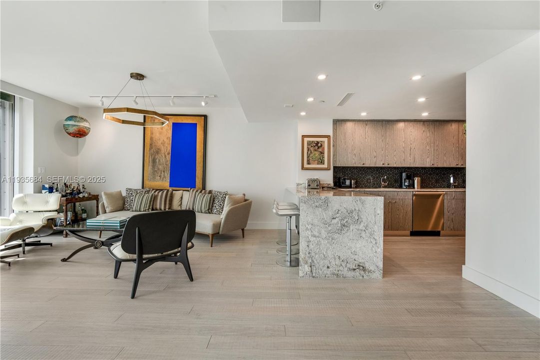 В аренду: $20,000 (3 спален, 4 ванн, 3680 Квадратных фут)