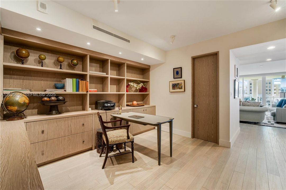 В аренду: $20,000 (3 спален, 4 ванн, 3680 Квадратных фут)