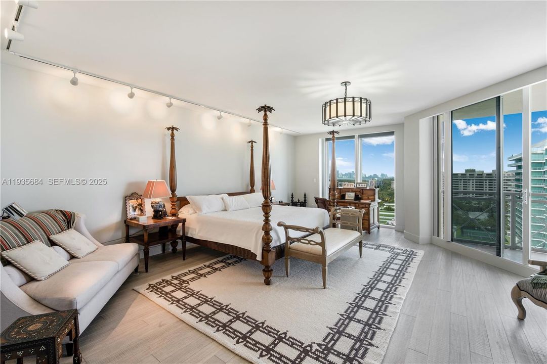 В аренду: $20,000 (3 спален, 4 ванн, 3680 Квадратных фут)