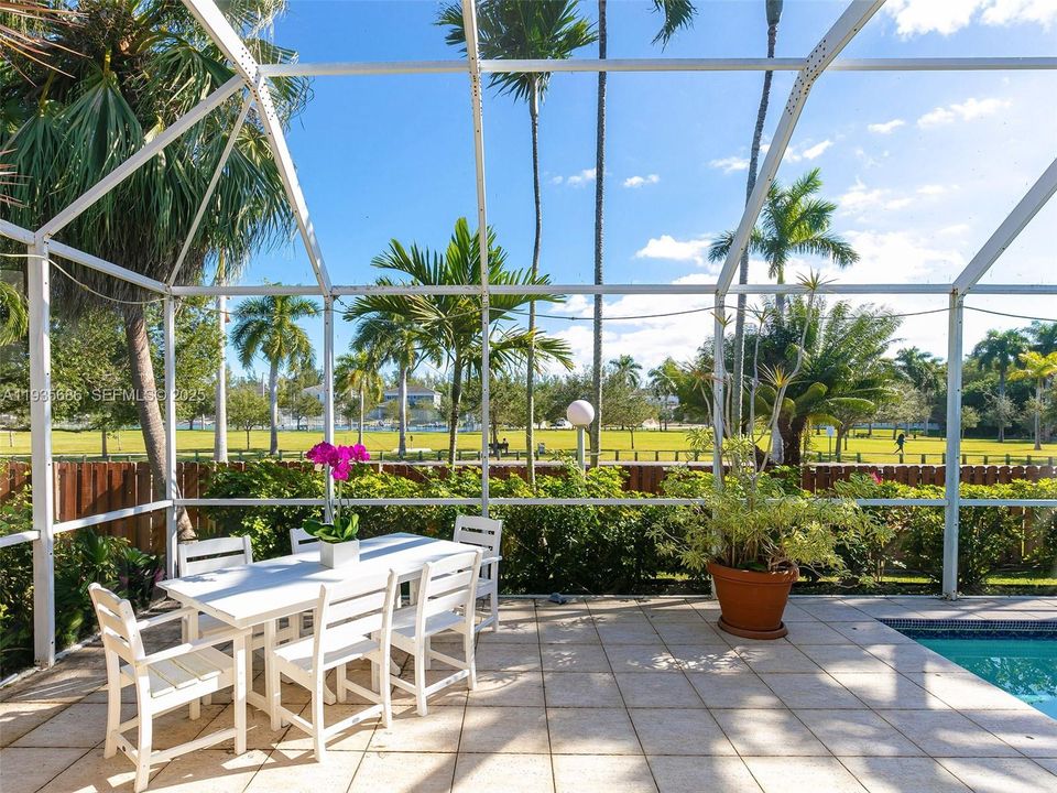 出租: $3,500 (3 贝兹, 2 浴室, 2017 平方英尺)