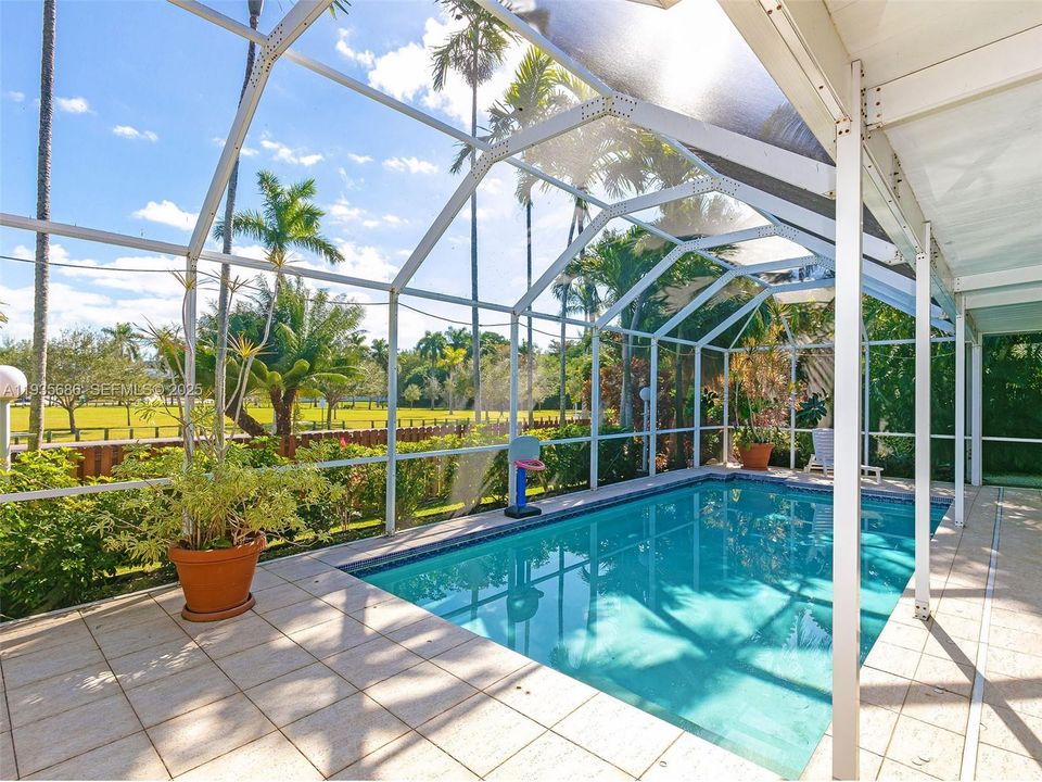 出租: $3,500 (3 贝兹, 2 浴室, 2017 平方英尺)