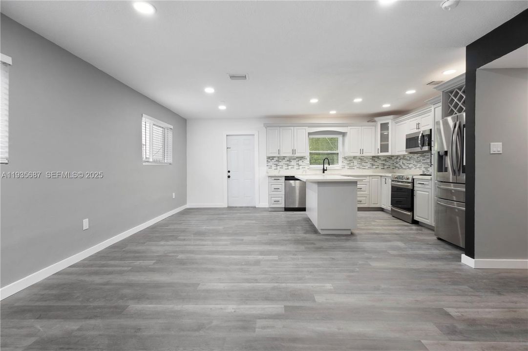 En Renta: $3,000 (3 camas, 2 baños, 1988 Pies cuadrados)