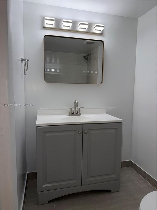 En Renta: $2,575 (3 camas, 2 baños, 972 Pies cuadrados)