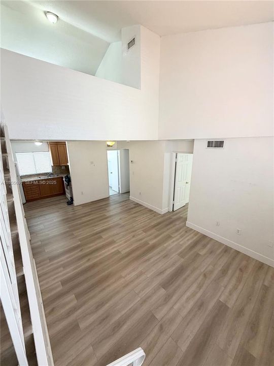 En Renta: $2,575 (3 camas, 2 baños, 972 Pies cuadrados)