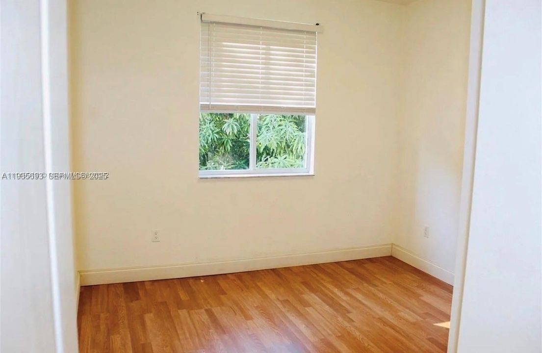 For Rent: $4,475 (5 beds, 3 baths, 2539 Square Feet)