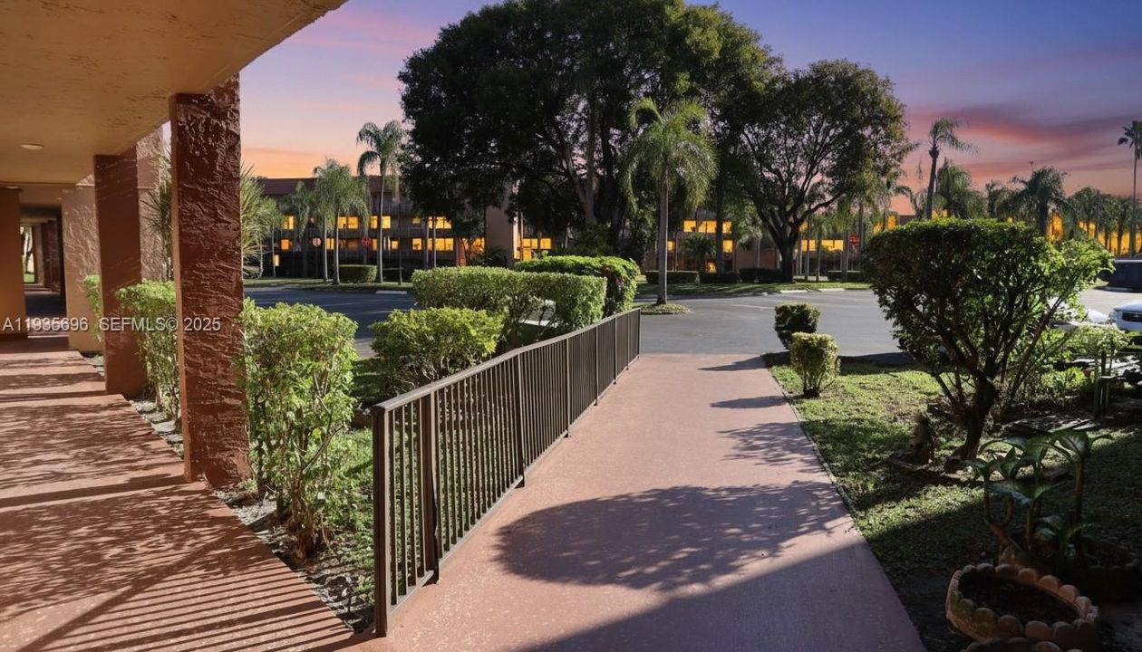 En Venta: $159,000 (2 camas, 2 baños, 850 Pies cuadrados)