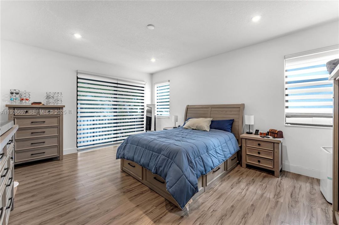 En Renta: $4,100 (3 camas, 2 baños, 2291 Pies cuadrados)