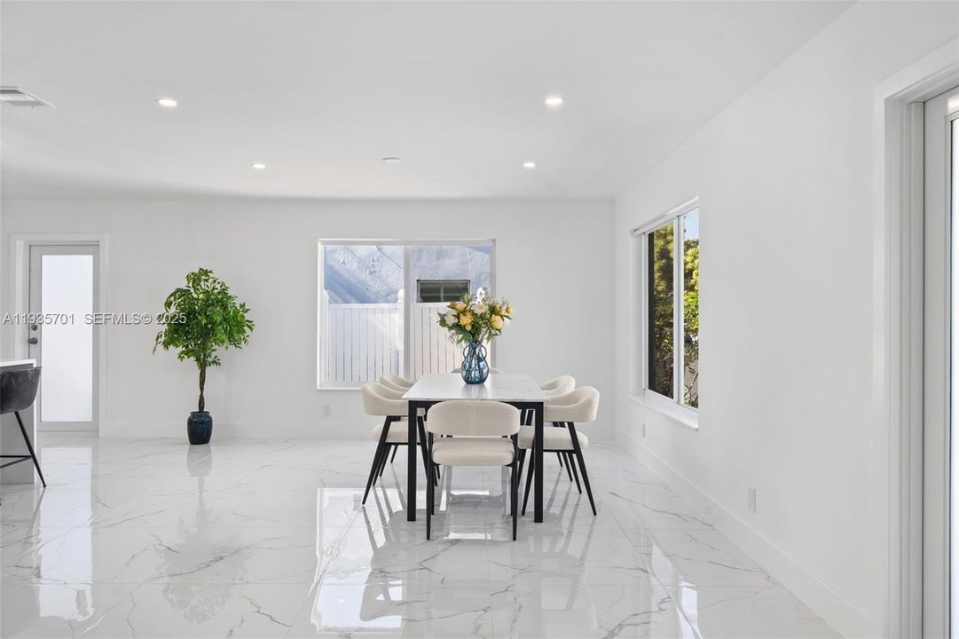 For Sale: $649,000 (3 beds, 2 baths, 1530 Square Feet)