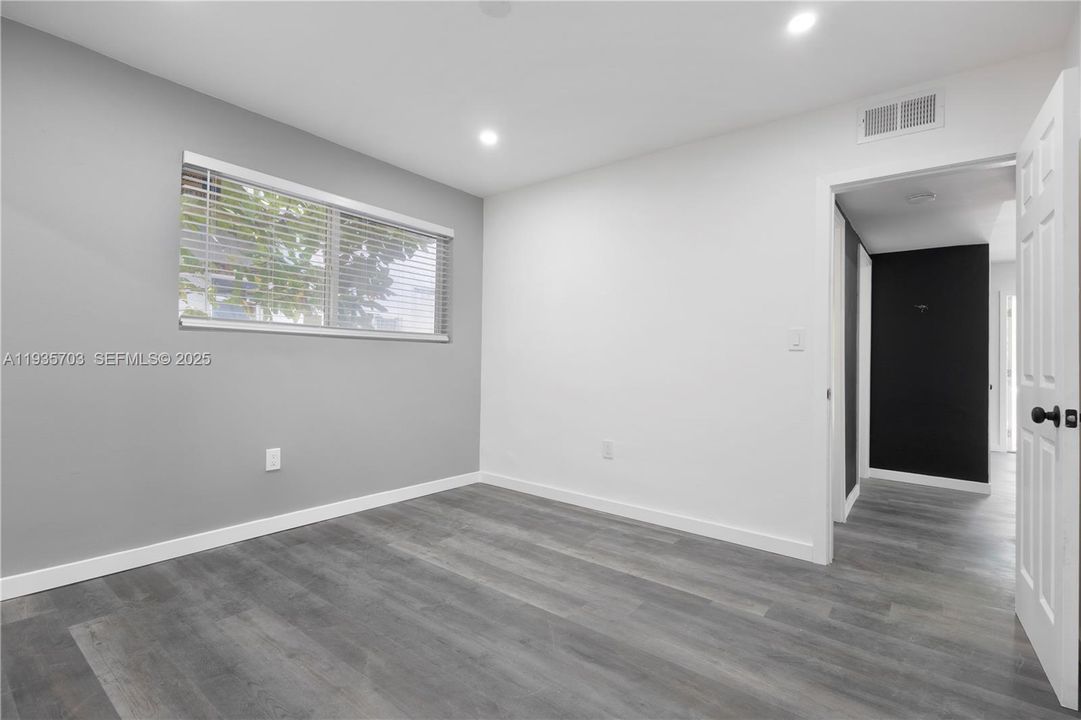 En Renta: $2,500 (2 camas, 1 baños, 1988 Pies cuadrados)