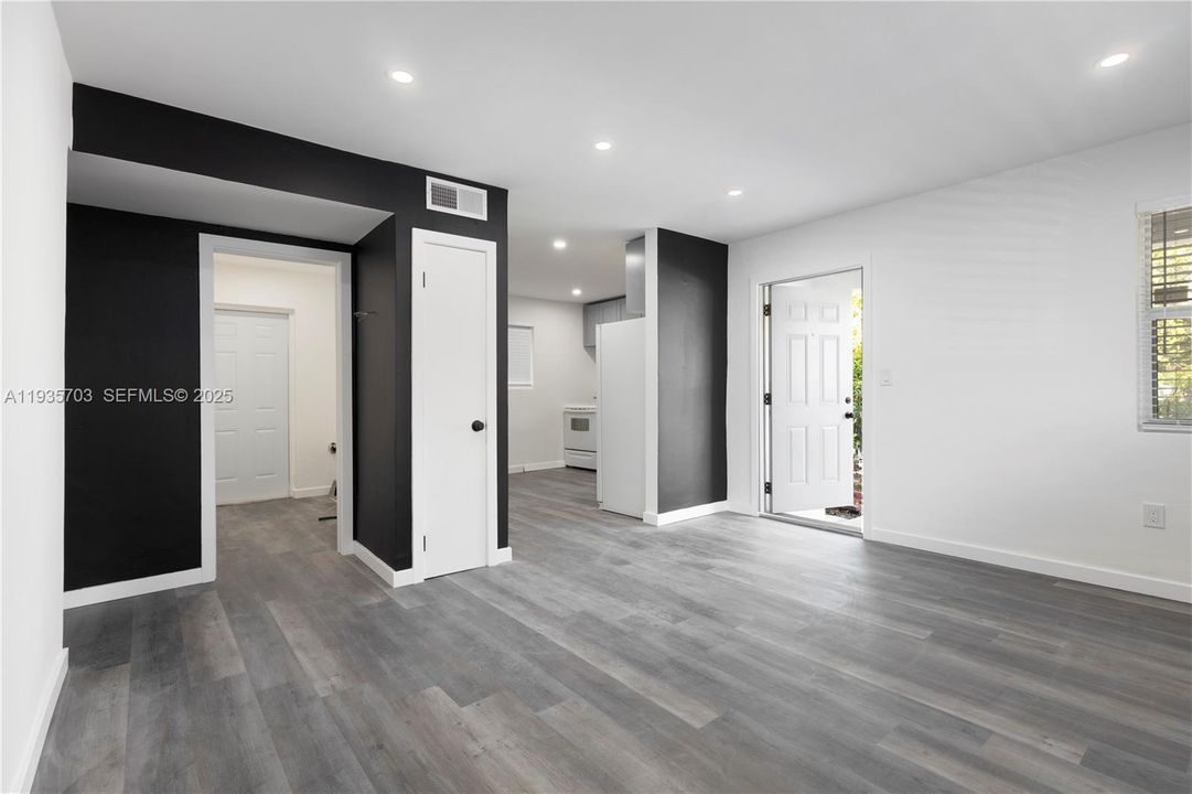 En Renta: $2,500 (2 camas, 1 baños, 1988 Pies cuadrados)